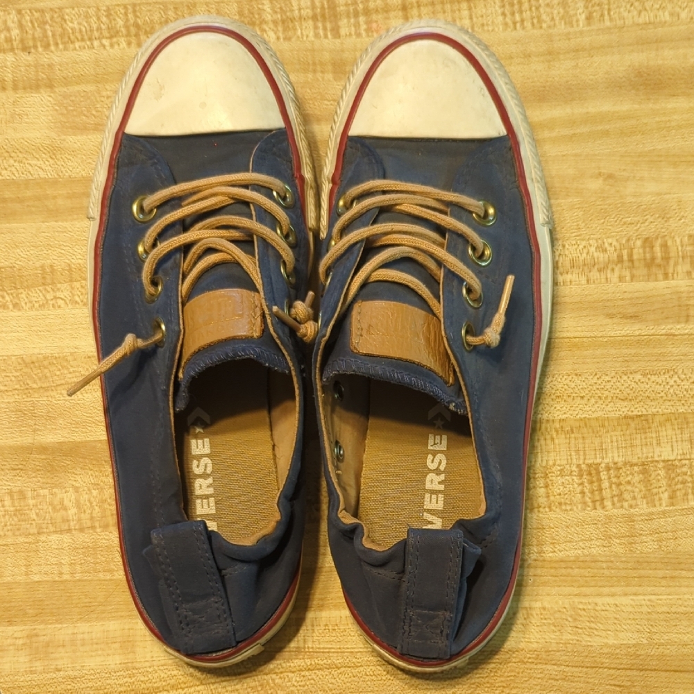 Converse Dark Blue Sneakers with Brown Highlights